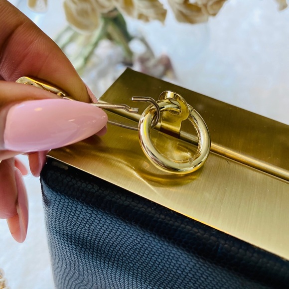 Black & Gold Clutch - Picture 3 of 8